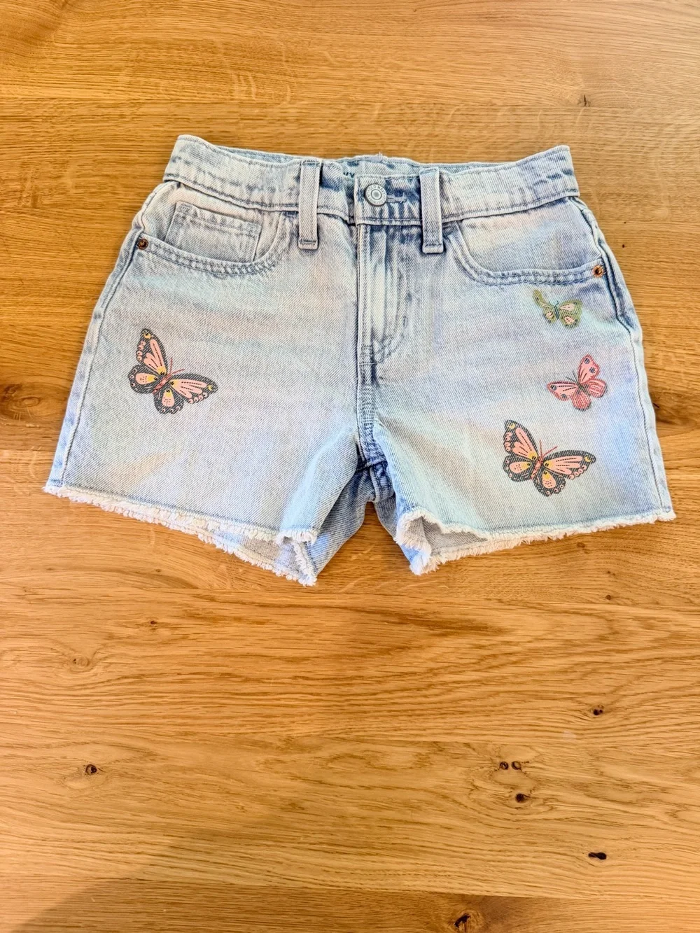 old navy girls size 8 Denim Shorts with Butterfly Embroidery